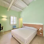Couette-café Casa Castelli - Ospitalità E Vino Falerone