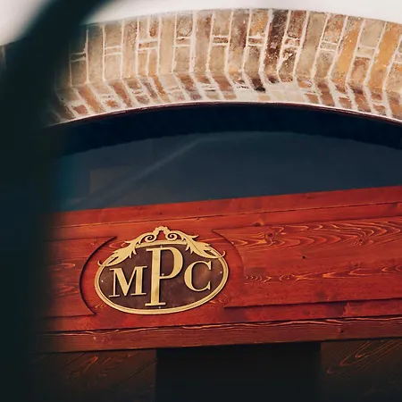 Casa Castelli - Ospitalita E Vino