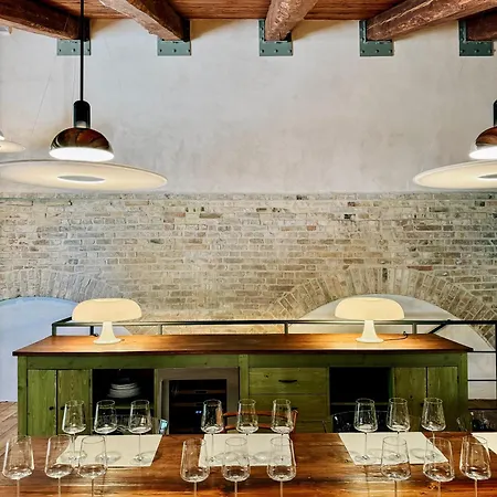 Casa Castelli - Ospitalita E Vino Falerone