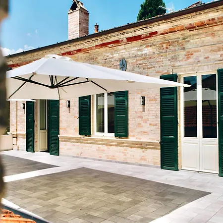 Casa Castelli - Ospitalita E Vino Falerone