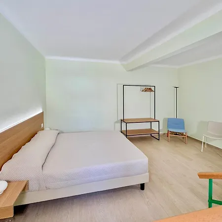 Casa Castelli - Ospitalita E Vino 3*